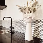 Casa A Julia In Faro's Heart Apartment