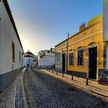Casa A Julia In Faro's Heart Фару