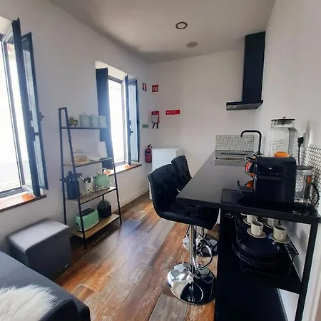 Casa A Júlia In Faro's Heart * Distrito de Faro