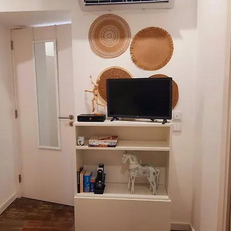 Casa A Julia In Faro's Heart Apartment *