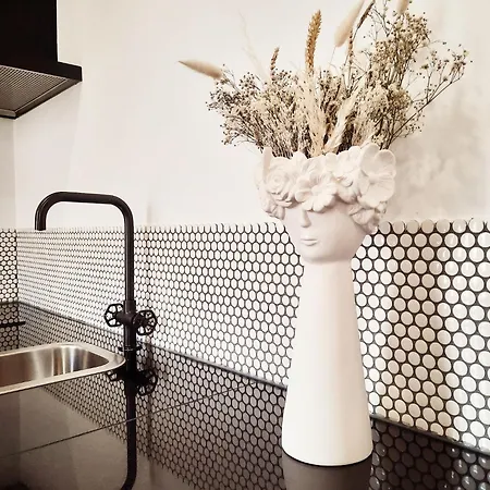 Casa A Julia In Faro's Heart Apartment